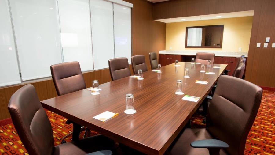 Courtyard By Marriott Cincinnati Midtown/Rookwood Extérieur photo