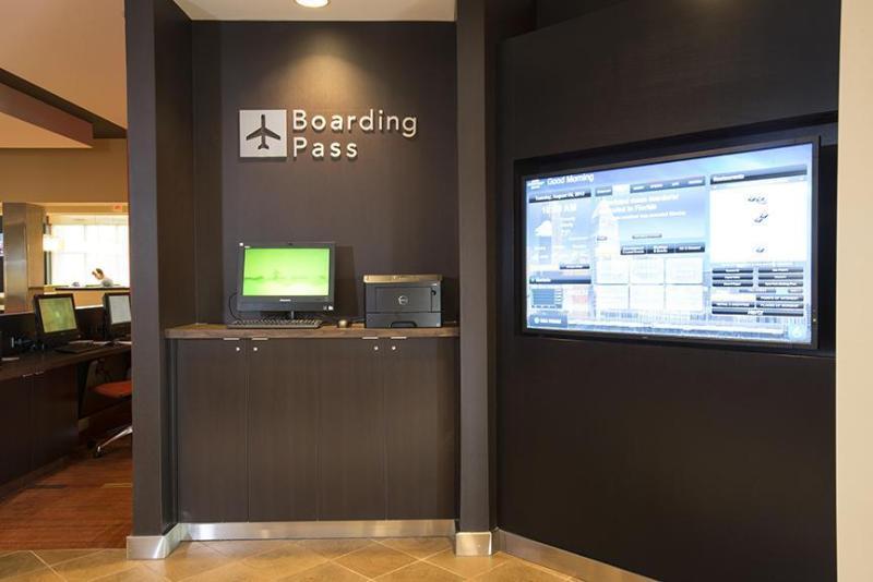Courtyard By Marriott Cincinnati Midtown/Rookwood Extérieur photo