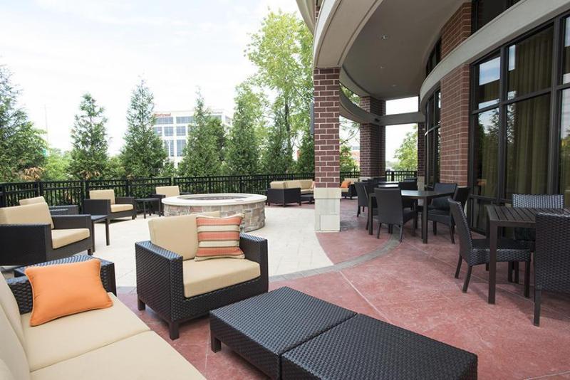 Courtyard By Marriott Cincinnati Midtown/Rookwood Extérieur photo