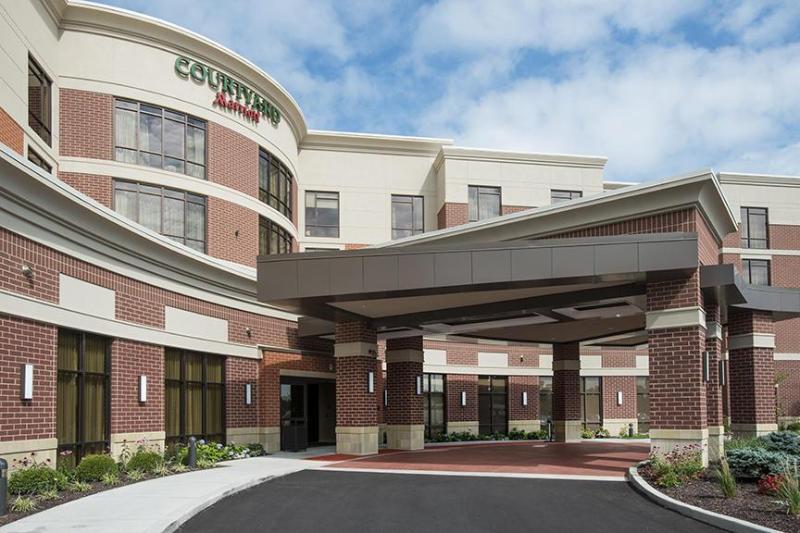 Courtyard By Marriott Cincinnati Midtown/Rookwood Extérieur photo
