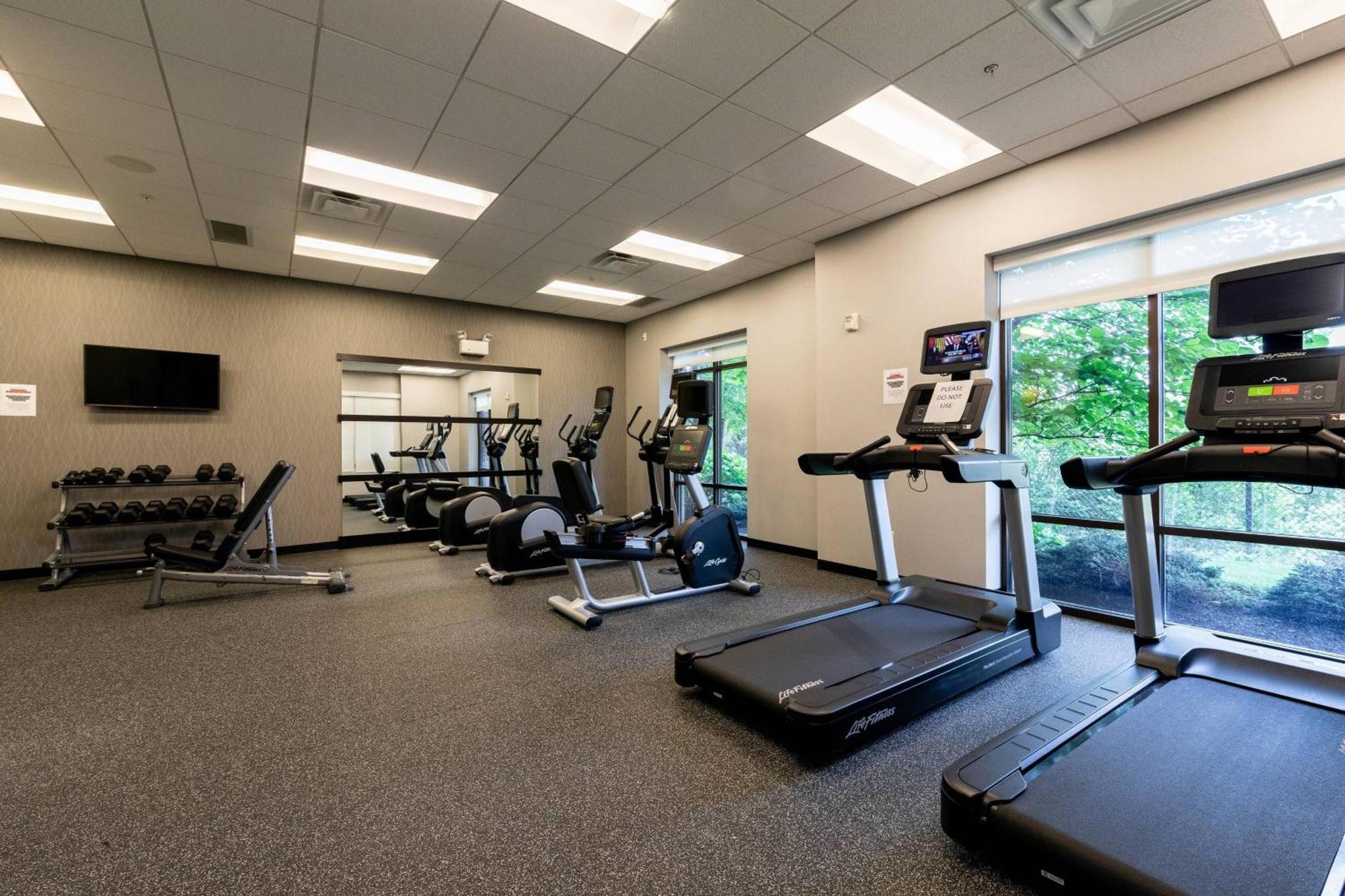 Courtyard By Marriott Cincinnati Midtown/Rookwood Extérieur photo
