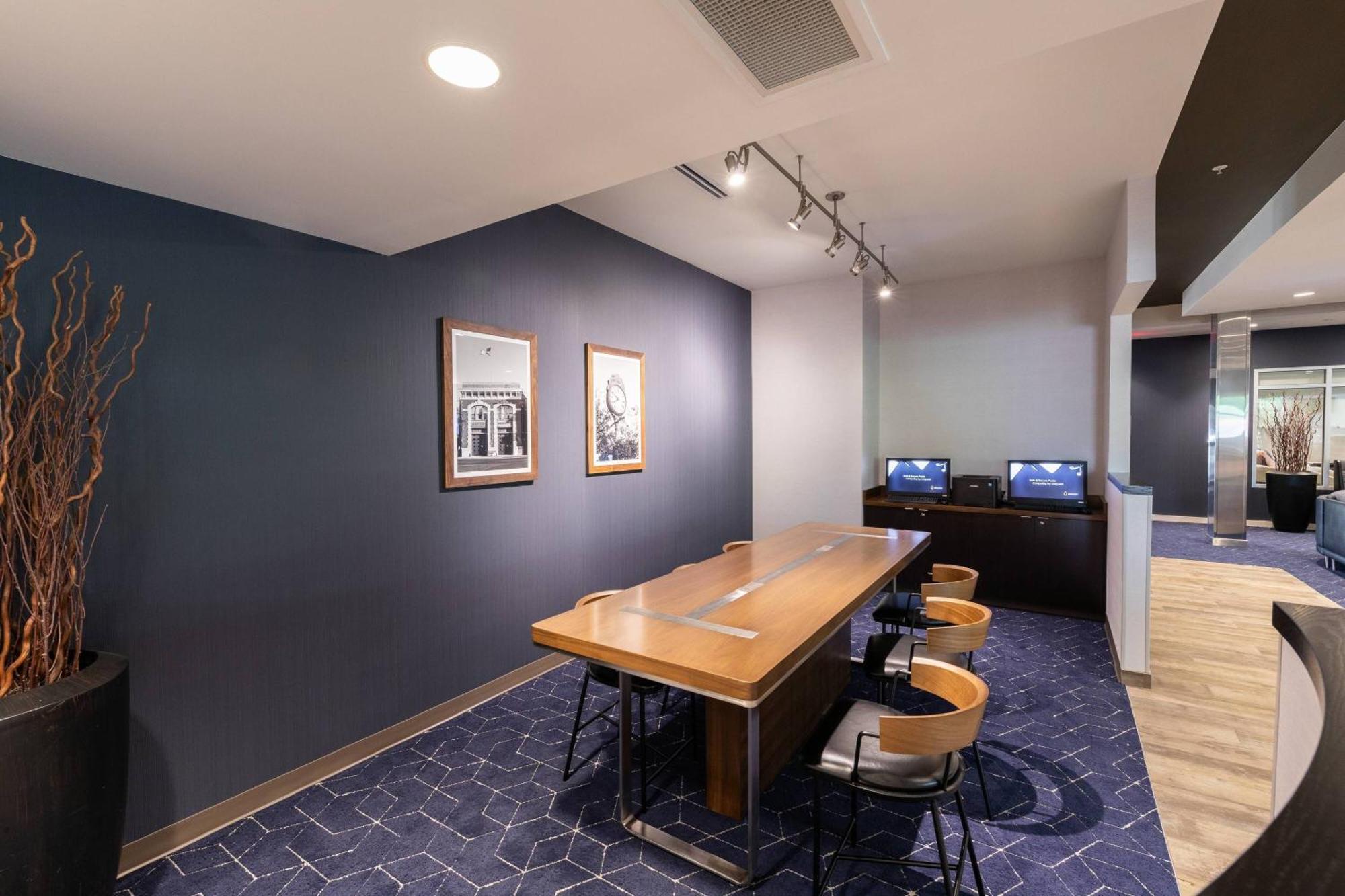 Courtyard By Marriott Cincinnati Midtown/Rookwood Extérieur photo
