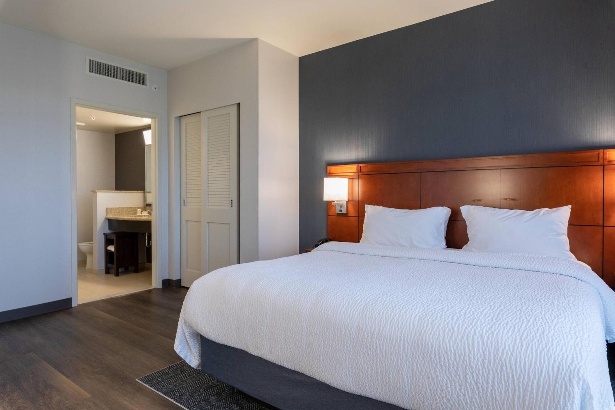 Courtyard By Marriott Cincinnati Midtown/Rookwood Extérieur photo
