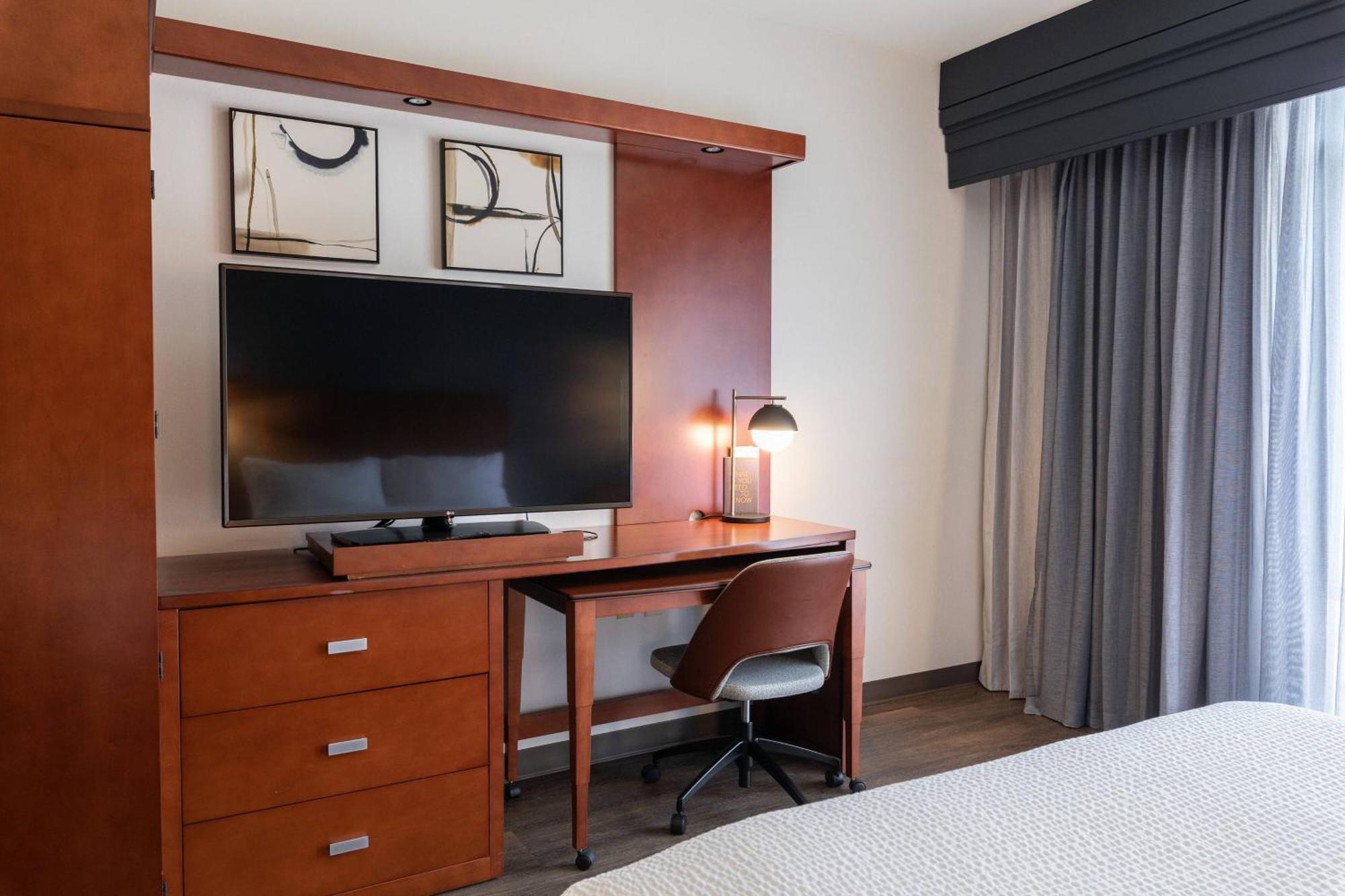 Courtyard By Marriott Cincinnati Midtown/Rookwood Extérieur photo