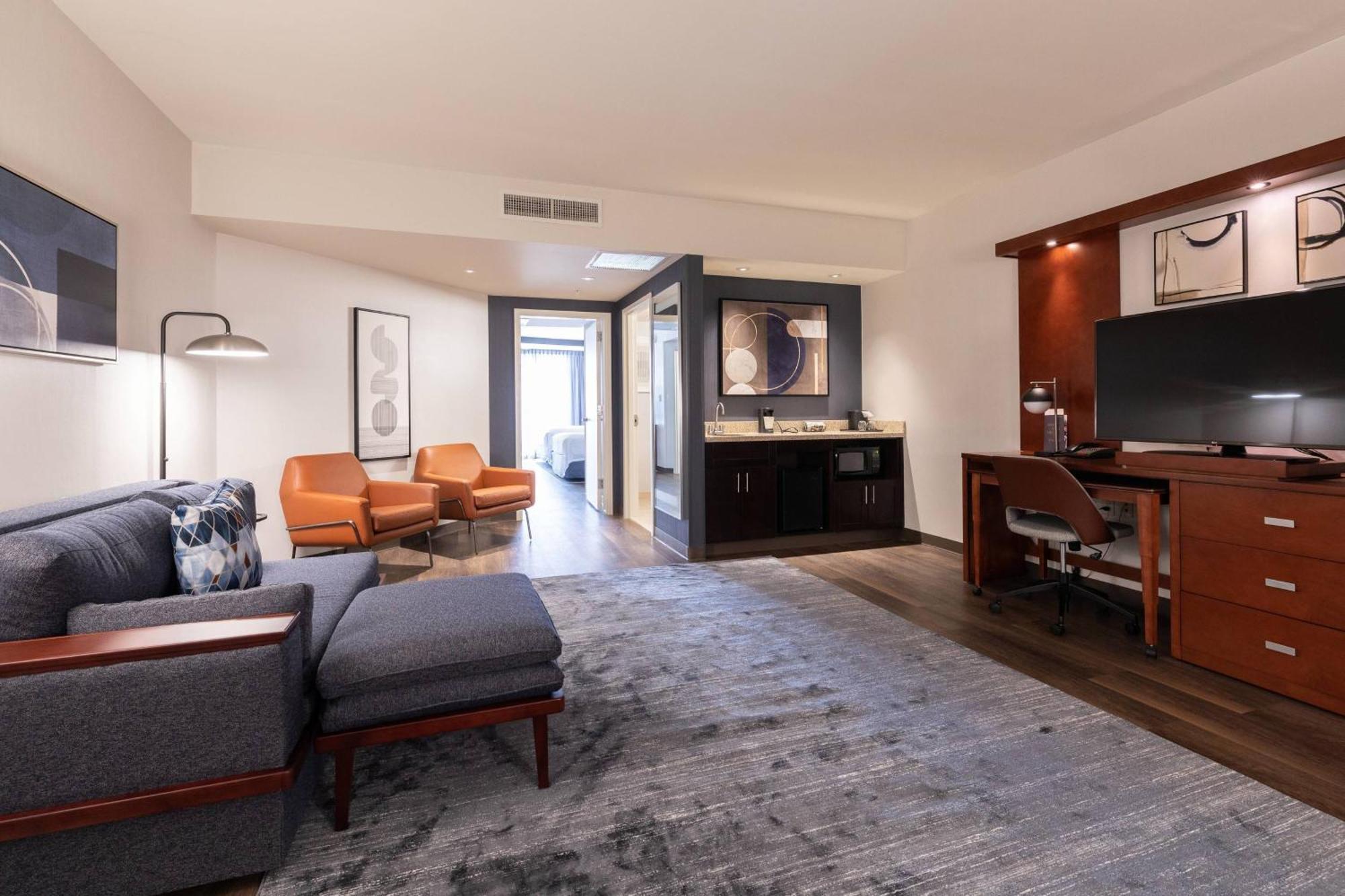 Courtyard By Marriott Cincinnati Midtown/Rookwood Extérieur photo