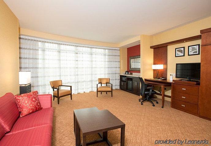 Courtyard By Marriott Cincinnati Midtown/Rookwood Extérieur photo